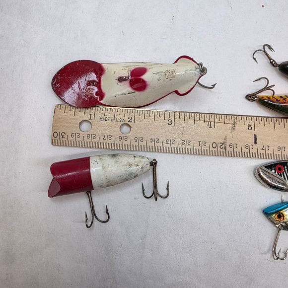 Lot of 6 Vintage Fishing Lures Bass Pike Walleye Lure Collection - Picture 3 of 4